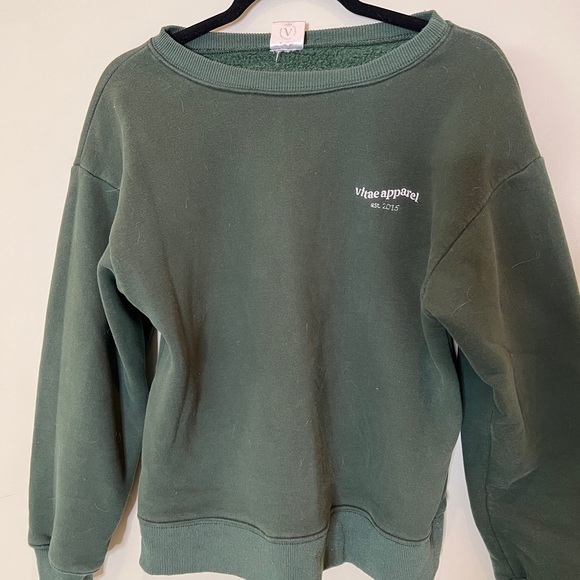 Green Vitae Apparal Sweater - Size Small - Picture 3 of 5